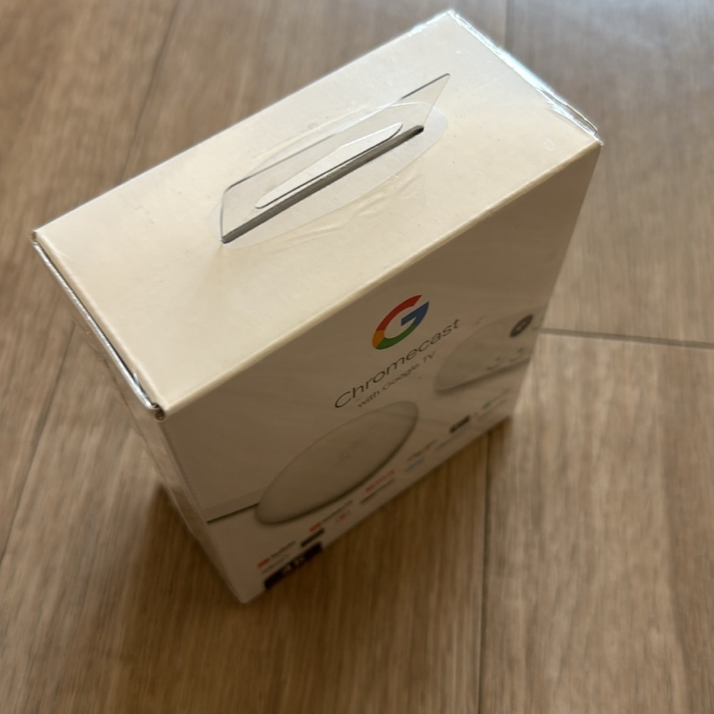 Sealed Google Chromecast with Google TV 4K - Picture 6 of 6